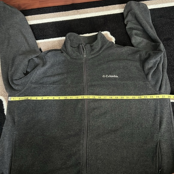 Cozy Columbia Fleece - Picture 3 of 6
